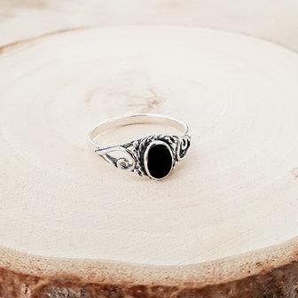 Zilveren ring met zwart onyx steentje