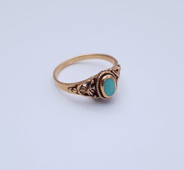 Vergulde ring met turquoise steen