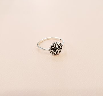 Sunflower ring