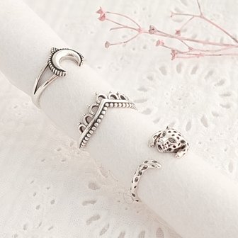 Mini tiara ring