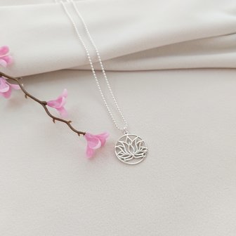 Ketting lotus 