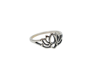 Ring van zilver met lotusbloem