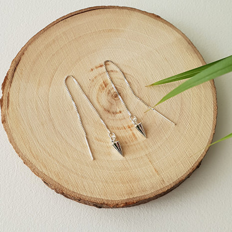 Oorbellen met een punthanger