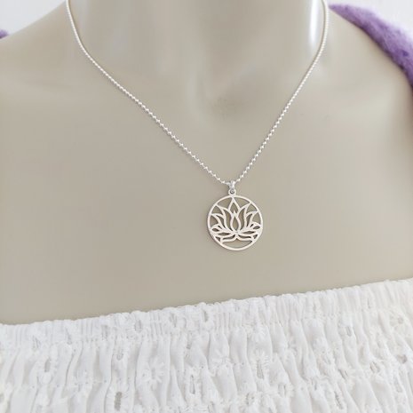 Ketting lotus 