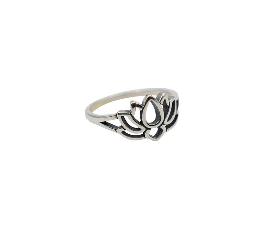 Ring van zilver met lotusbloem