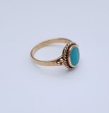 Vergulde ring met ovalen turquoise steen_